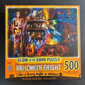 3/$20 🧩 Halloween Fright Glow-in-the-Dark 500 Piece Puzzle by Master Pieces